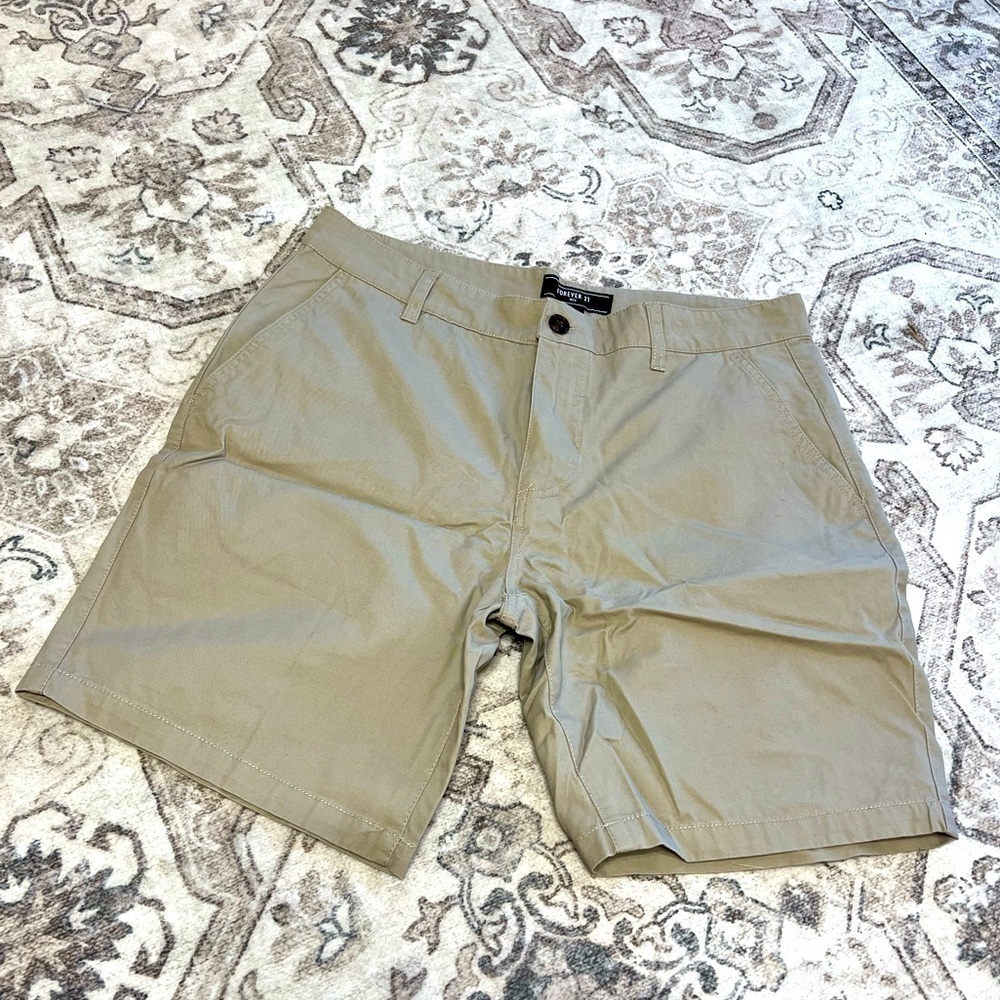 Forever 21 Men's Tan Hybrid Shorts